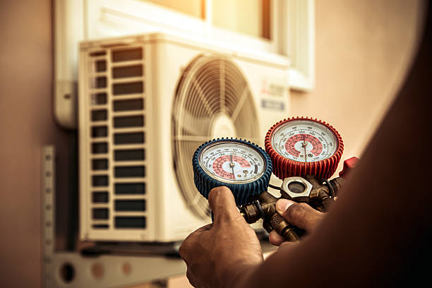 Professional Hvac Installation technician working in Crawford, TX